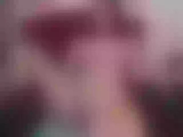 Live sex webcam photo for RoussMeyers #269134838