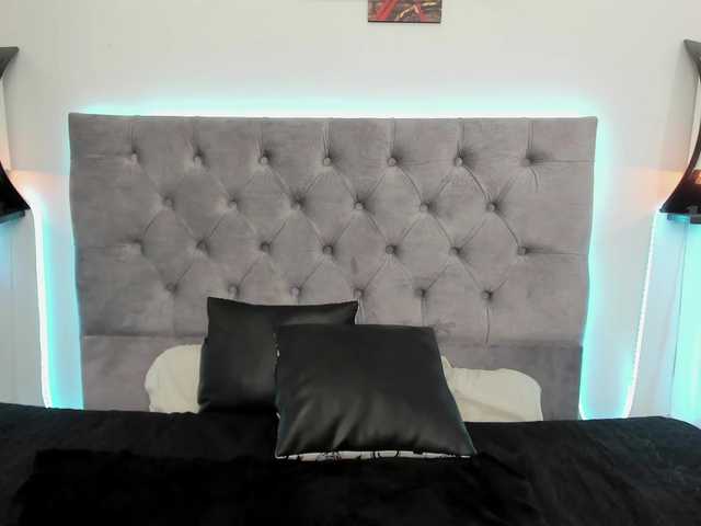 Live sex webcam photo for Henlly-22 #269135274