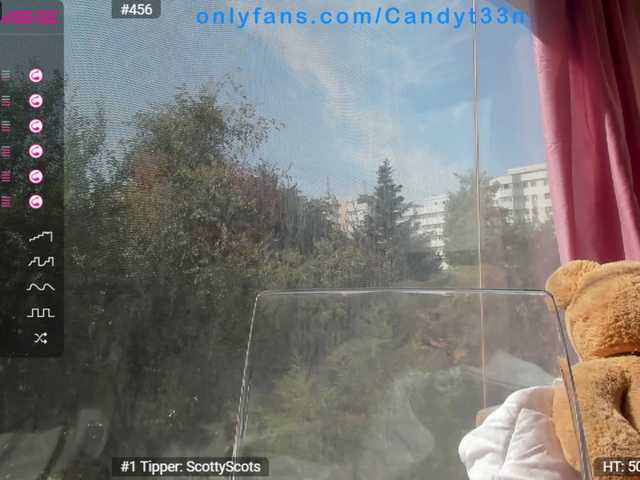 Live sex webcam photo for MissAriana #269138487