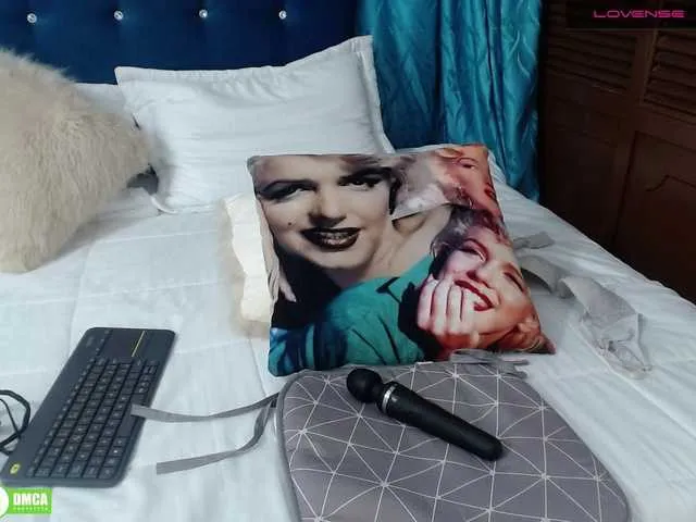 Live sex webcam photo for LauGarciaa #269139356
