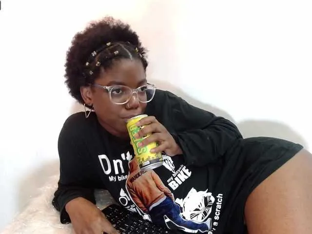Live sex webcam photo for afrodita-16 #269144236