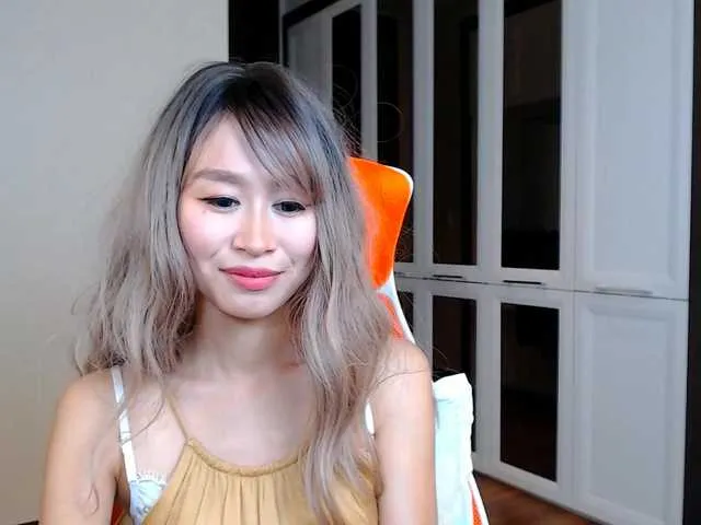 Live sex webcam photo for LiuSeon #269138924