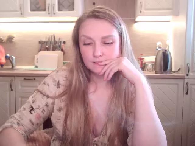 Live sex webcam photo for JaneGrey111 #269141186