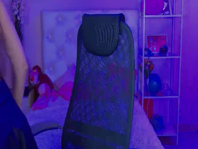 Live sex webcam photo for SoloVB #269145236