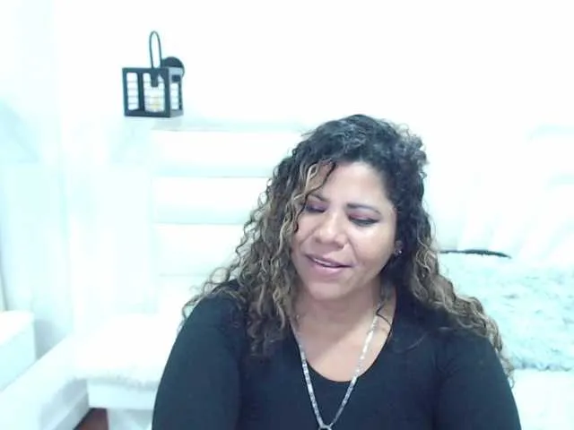 Live sex webcam photo for Brenda-star #269144253