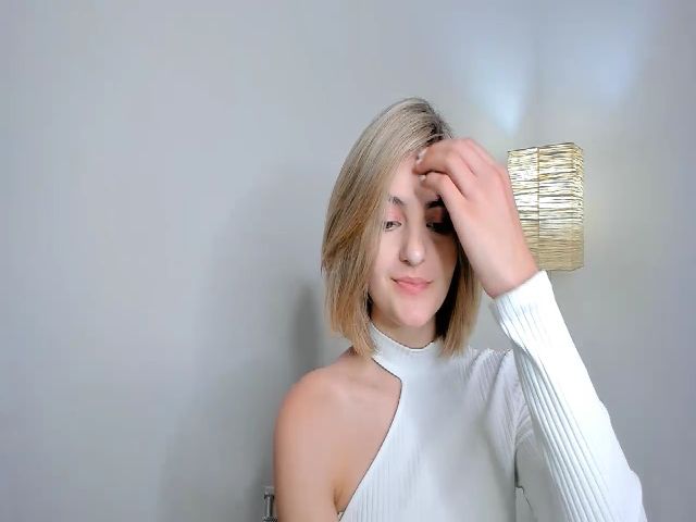 Live sex webcam photo for HelelGretta #269141706