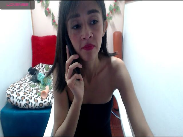 Live sex webcam photo for MILENAJAY_ #269146415