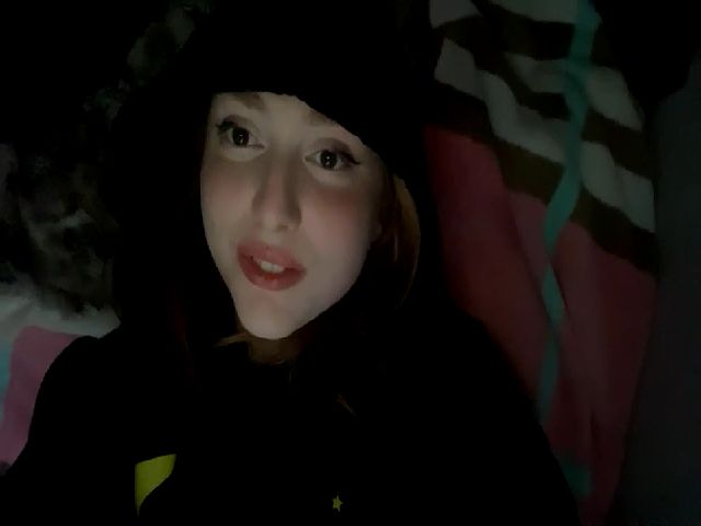 Live sex webcam photo for MadFrau #269147912