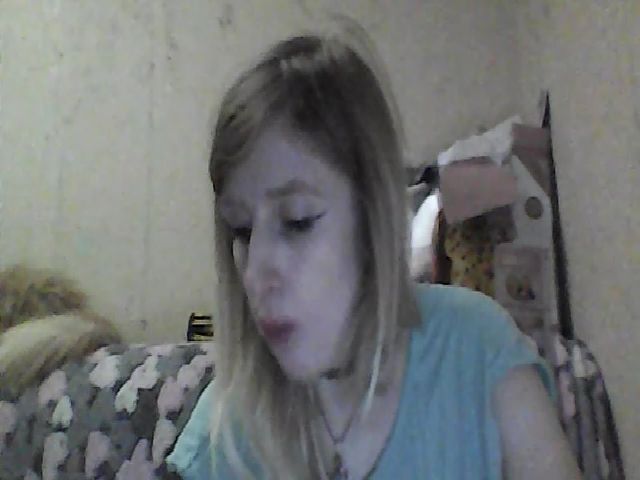 Live sex webcam photo for GuiltyKitty #269140708