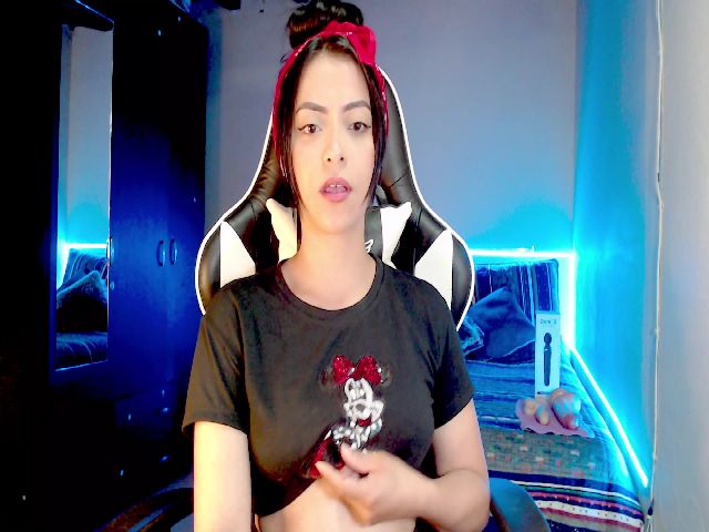 Live sex webcam photo for Vanessax10 #269130404