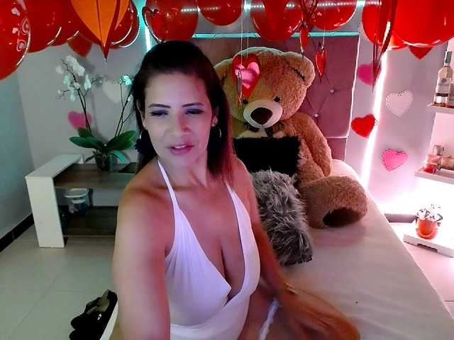 Live sex webcam photo for Bonie-cooper #269129734