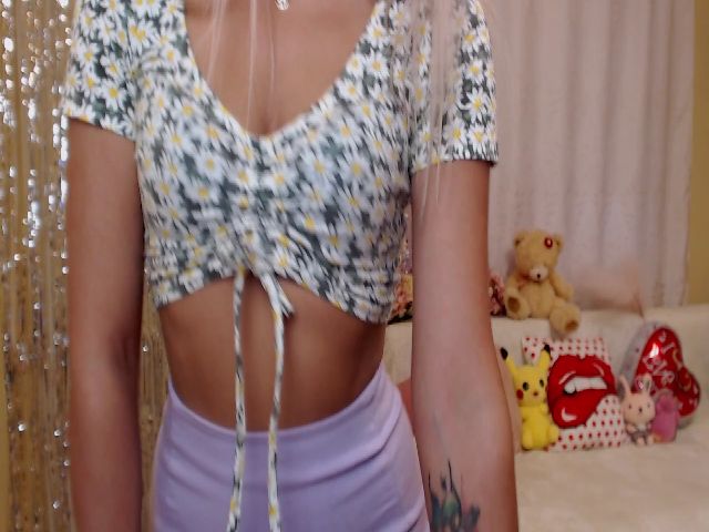 Live sex webcam photo for Magic_Eyes_ #269132207