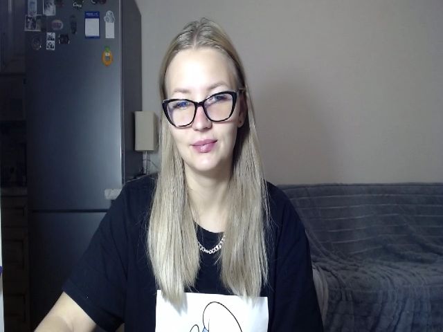 Live sex webcam photo for UrBlack_Kitty #269131786