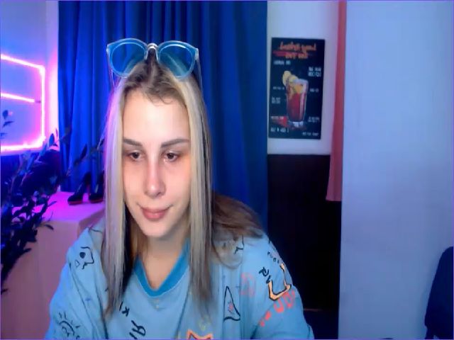 Live sex webcam photo for PolliMilk #269133194