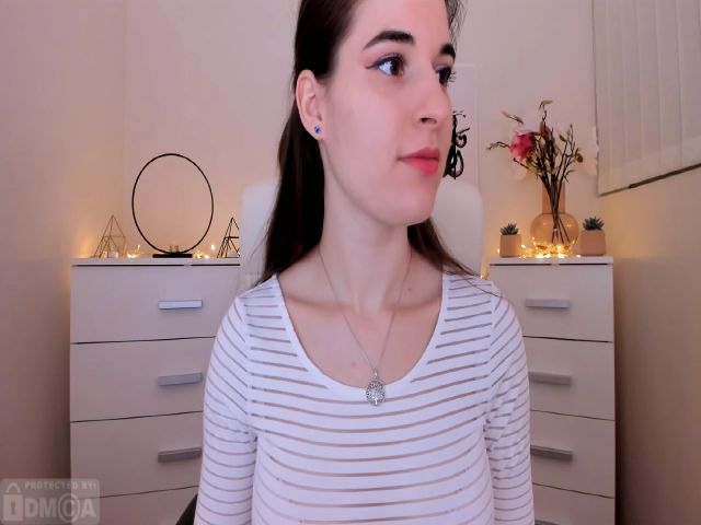 Live sex webcam photo for Jenny_Dove #269133897