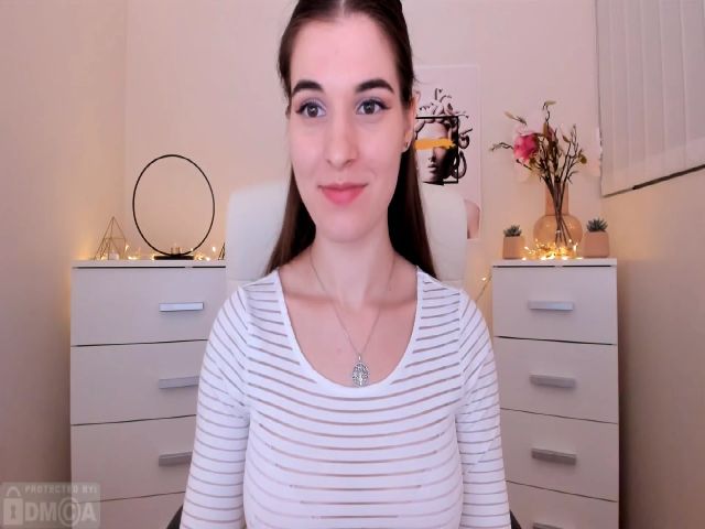 Live sex webcam photo for Jenny_Dove #269137154