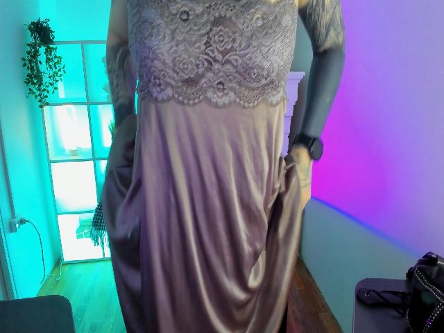 Live sex webcam photo for HelenCarter #269146765