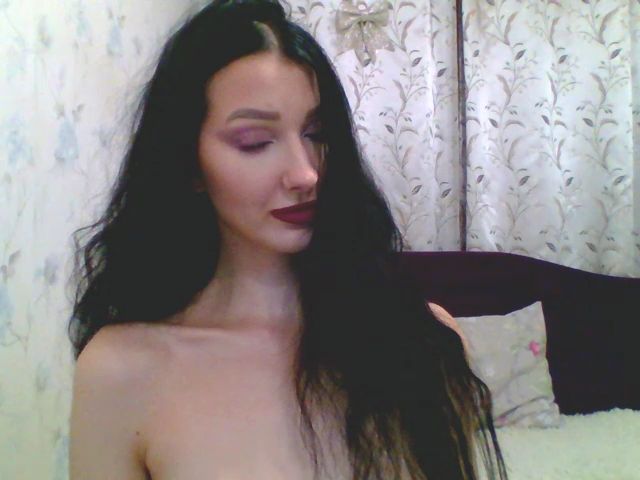 Live sex webcam photo for GirlPlayy #269148195