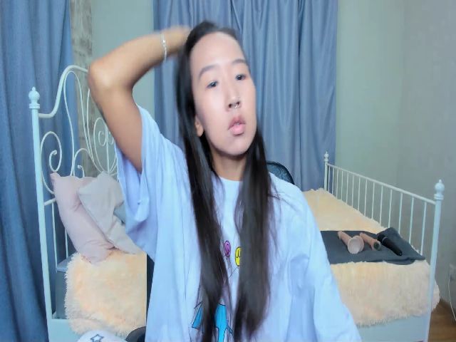 Live sex webcam photo for A11yson #269146485