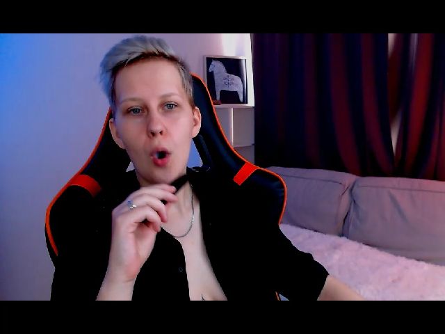 Live sex webcam photo for Oh_daisy #269137601