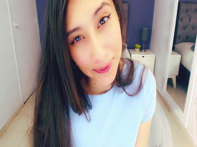 Live sex webcam photo for anniesclub #269131003