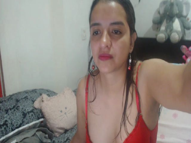 Live sex webcam photo for Ashley_hot91 #269147168