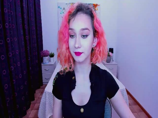 Live sex webcam photo for FionaClassy #269145317