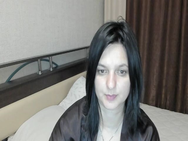 Live sex webcam photo for Miss__Angell #269146831