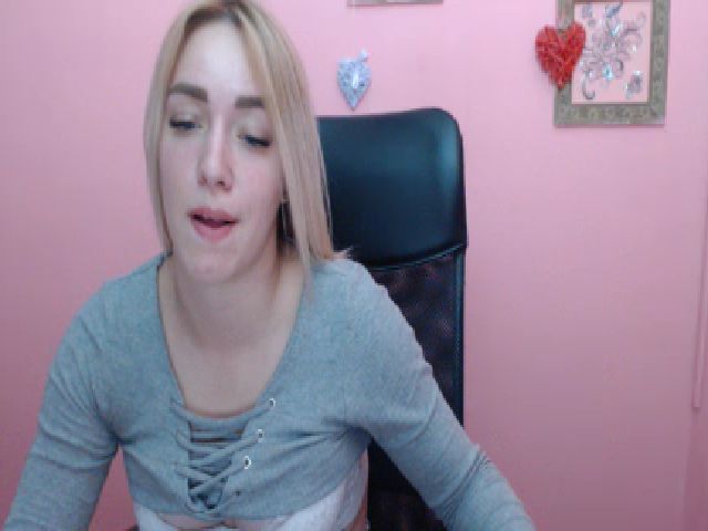 Live sex webcam photo for KetiLove_ #269141609