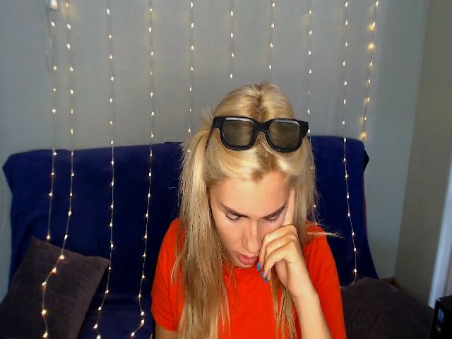 Live sex webcam photo for TrishKlein #269136981