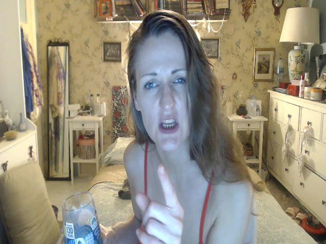 Live sex webcam photo for EnglandsRose #269131990