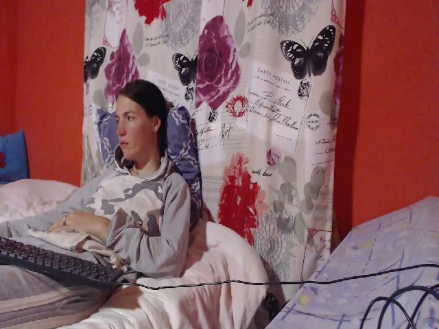 Live sex webcam photo for HOT_JULLYXXX #269143145