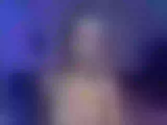 Live sex webcam photo for LisaBellic #269134538
