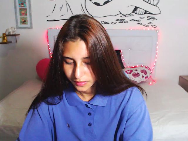 Live sex webcam photo for violeta09 #269133658