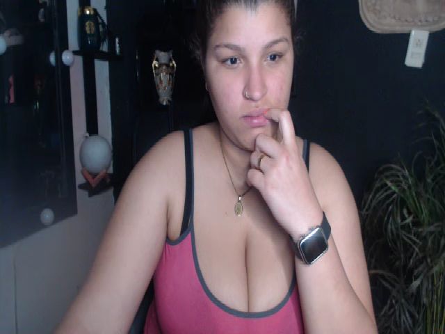Live sex webcam photo for Strawxberrry #269142991