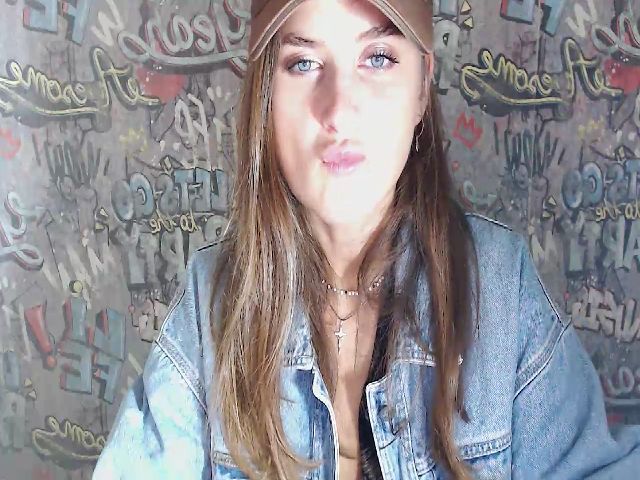 Live sex webcam photo for Felliciya #269141309