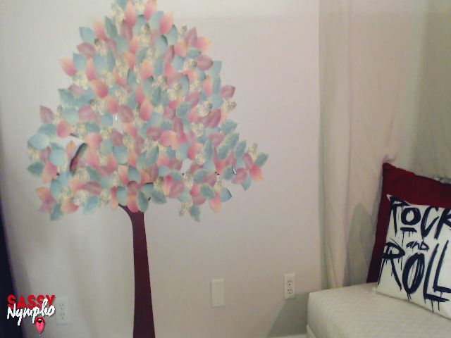 Live sex webcam photo for Sassy_Nympho #269131942