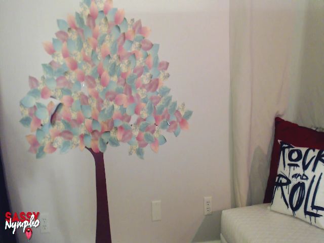 Live sex webcam photo for Sassy_Nympho #269132060