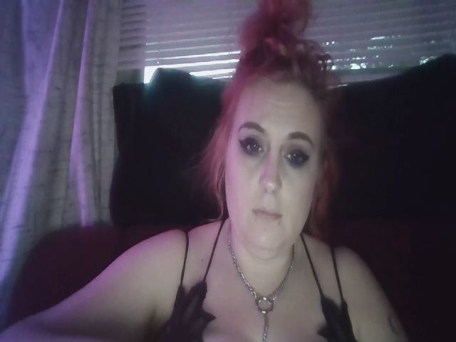 Live sex webcam photo for Weetziebabe #269148542