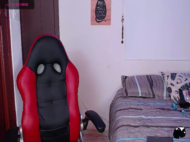 Live sex webcam photo for This_is_Karla #269148538