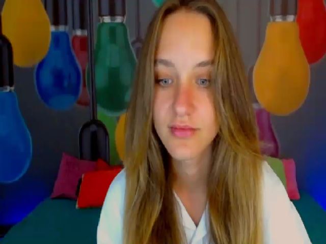Live sex webcam photo for Tessa_Hot #269140355