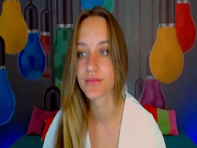 Live sex webcam photo for Tessa_Hot #269141114