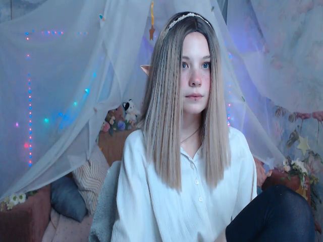 Live sex webcam photo for Miss_Toree #269146716