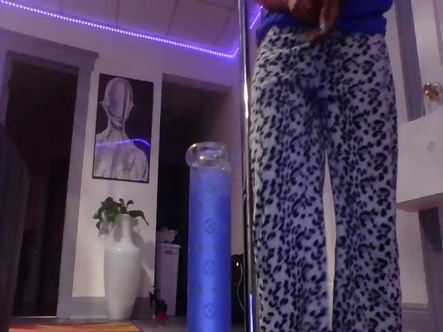 Live sex webcam photo for Venussenpai #269135742