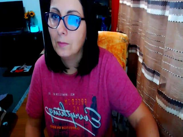 Live sex webcam photo for Ella_Sunshine #287890713