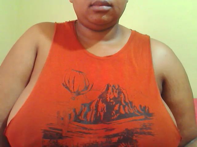 Live sex webcam photo for Longlove2 #269137814