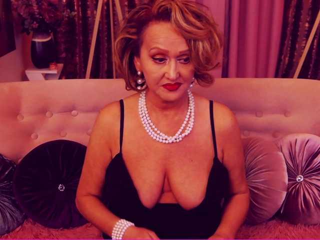 Live sex webcam photo for LadyJosette #269153633