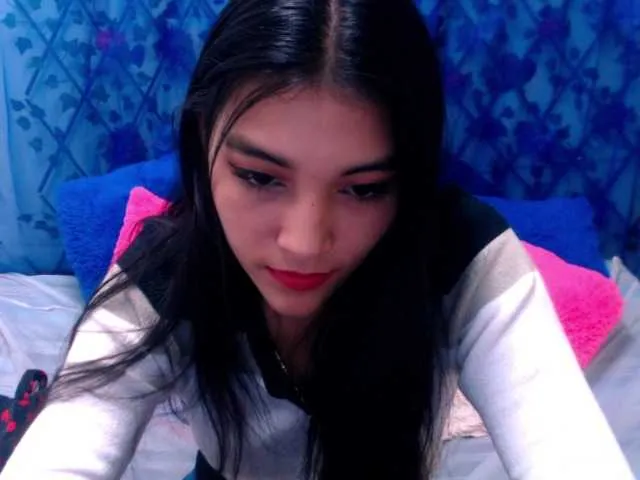 Live sex webcam photo for vikyroxe #269154382