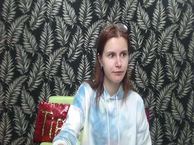 Live sex webcam photo for MollyTravis #269155634