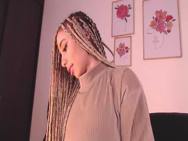 Live sex webcam photo for Annie_es #269159602